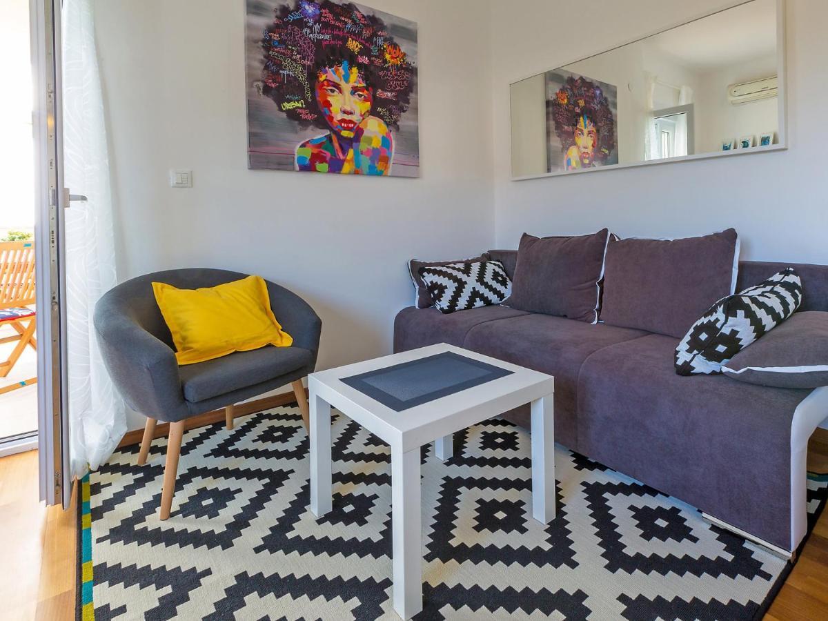 Apartment Cvit 1 By Interhome Кленовица Экстерьер фото